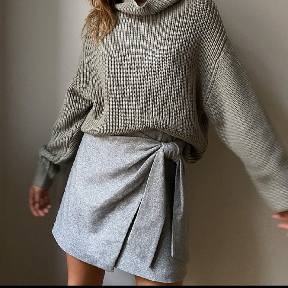Wilfred Aritzia tie front skirt